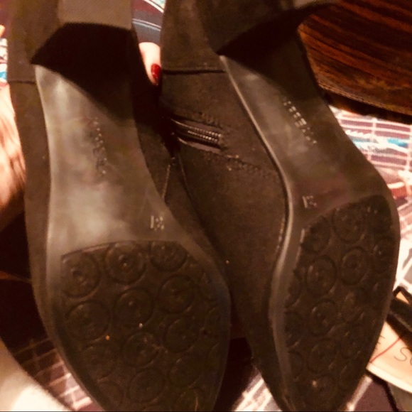 Perfect XAppeal Black Ankle Booties .Size 7 - Picture 7 of 10